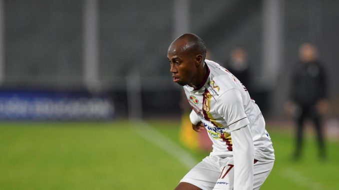 En la imagen el jugador Junior Alexis Hernández Angulo, delantero del Tolima. EFE/ Hernan Cortez /Archivo Deportes Tolima