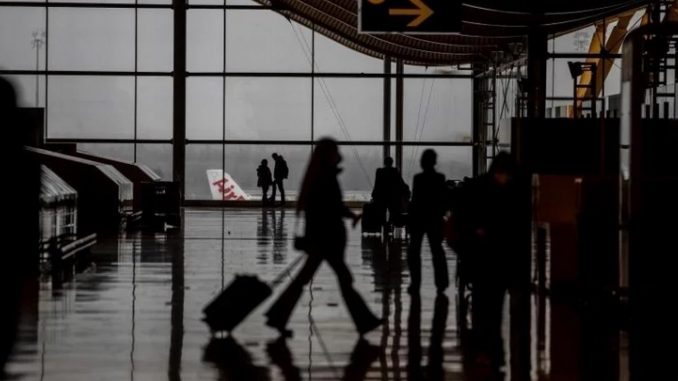 españa vacuna sinovac aeropuerto viajes