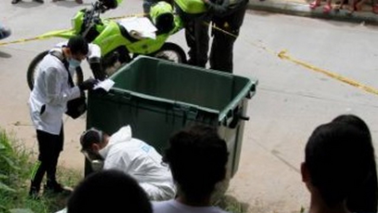 Reciclador encontró un feto en una caneca de basura