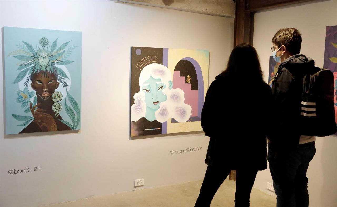 FOTOS: "Más que Calle", una exposición que extrae el grafiti de su hábitat en Bogotá 2 grafitis bogota1
