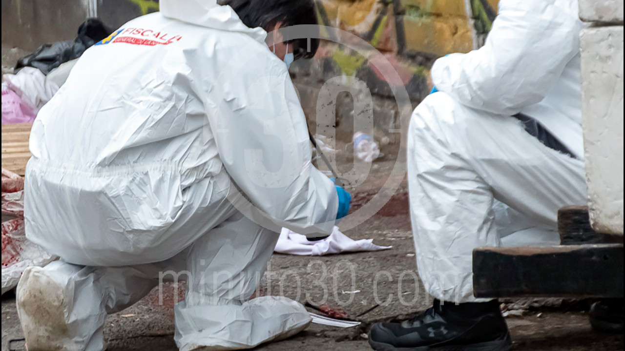 EN FOTOS Y VIDEO: A golpes y a cuchillo mataron a un habitante de calle en un ‘cambuche’ del centro 12 Habitante de calle