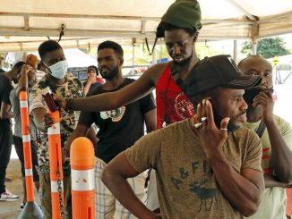 Unos 650 migrantes cruzan formalmente la frontera colombo-panameña a diario 1 migrantes