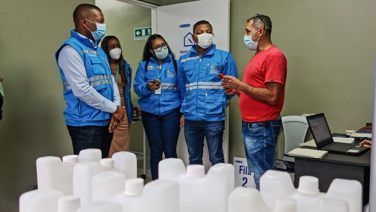 Con oficio y todo, Personería de Medellín le solicitó a MinSalud vacunación para todos