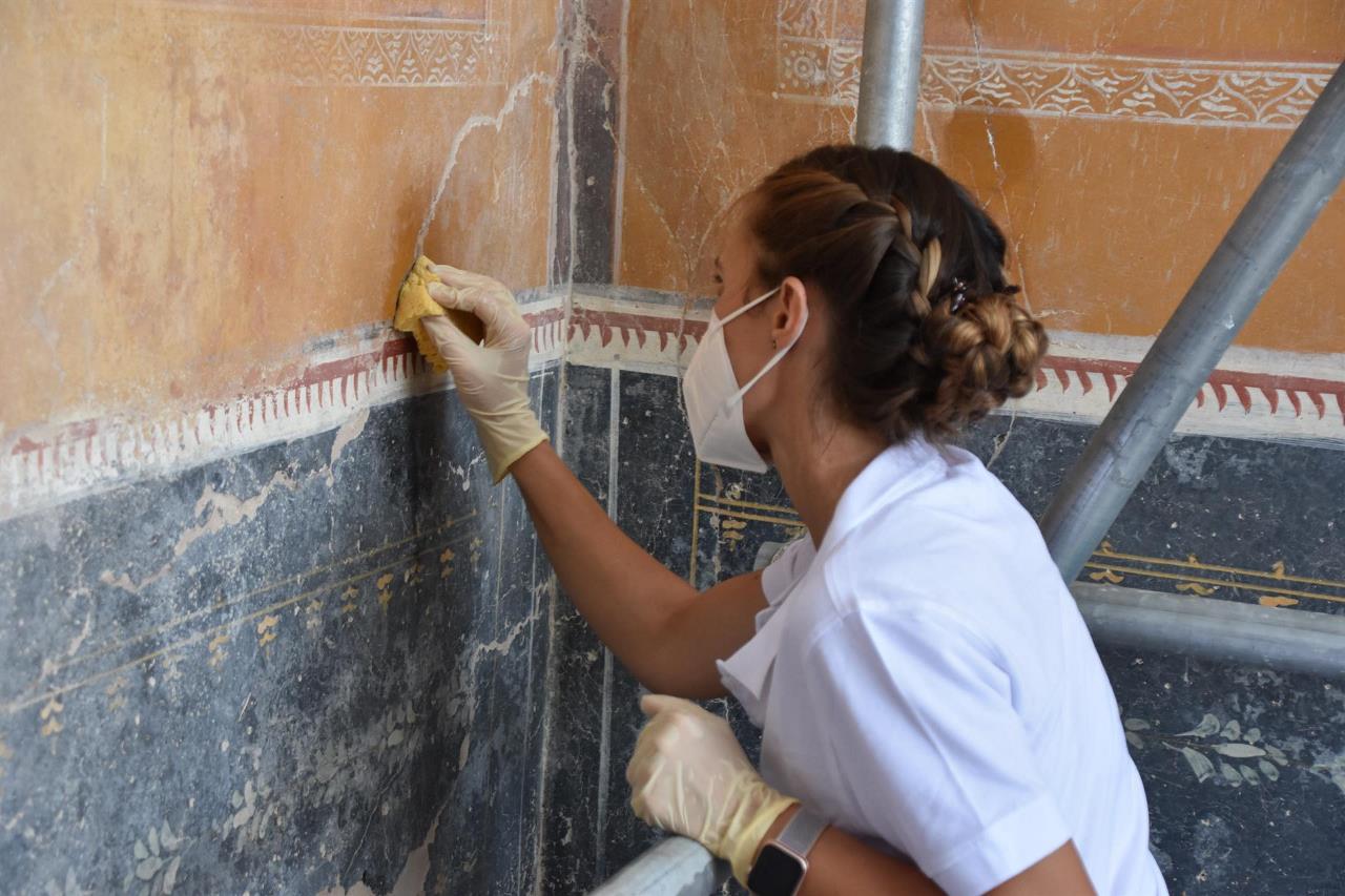 FOTOS: Pompeya se enriquece con la apertura al público de un excepcional termopolio 2 pompeya1