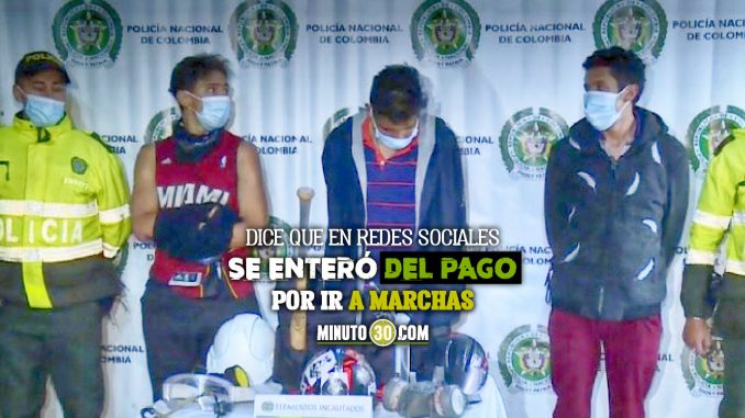 Joven capturado afirma que les están pagando $70 mil por salir a protestar Joven capturado afirma que les están pagando $70 mil por salir a protestar