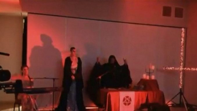 ritual satanico noticiero error