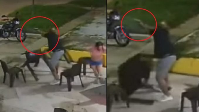 Pánico en pizzería: llegaron a robar y una de las víctimas les disparó Pánico en pizzería: llegaron a robar y una de las víctimas les disparó