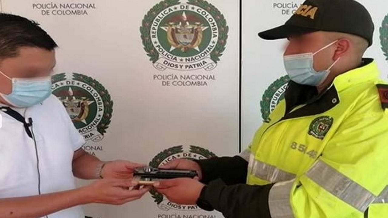 Extranjeros robaron a taxista