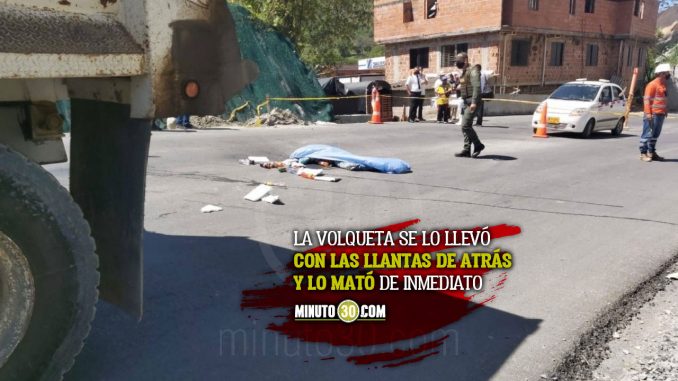 Vendedor ambulante murió atropellado por una volqueta en Cisneros Vendedor ambulante murió atropellado por una volqueta en Cisneros