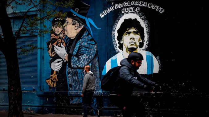 Fotografía un grafiti hoy, en una pared de Ciudad de Buenos Aires (Argentina). EFE/ Juan Ignacio Roncoroni Buenos Aires