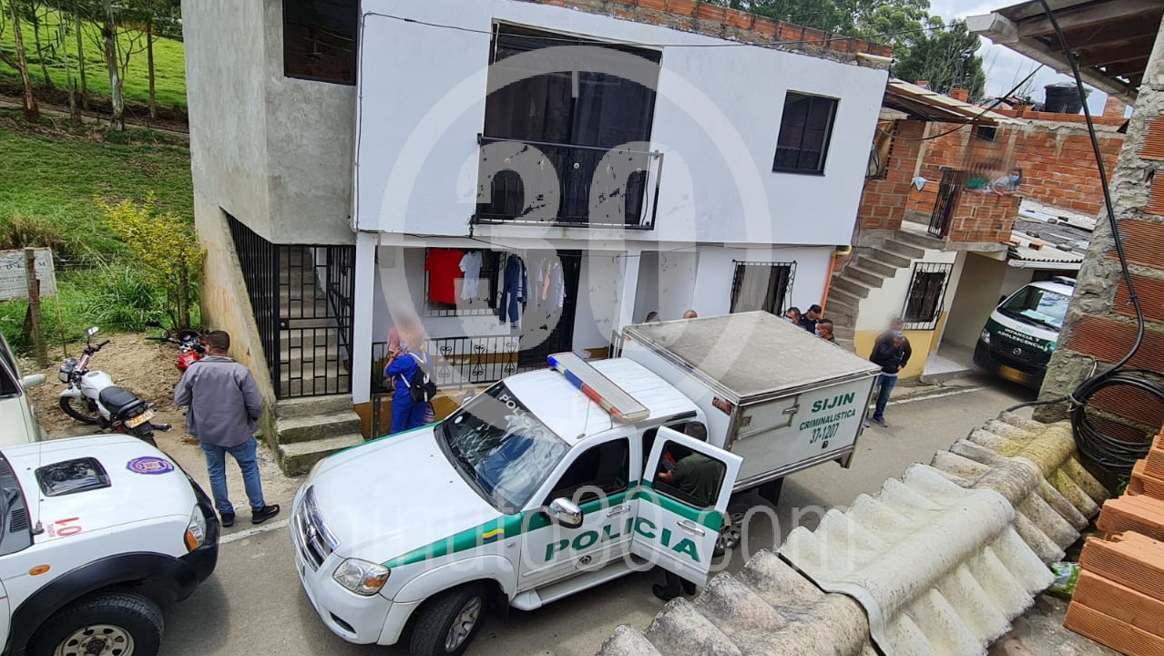 EN FOTOS: ¡Horrible desalmado! Mató a una mujer en frente de su hijo en Caldas, Antioquia 5 Caldas