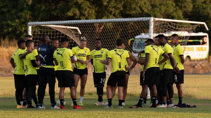 Entrenamiento-Medellin-en-Neiva-1