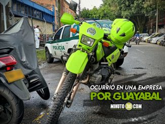 FOTOS Y VIDEO: ¡Qué tristeza! Escolta se quitó la vida con su arma de dotación, en su trabajo 1 GUAYABAL