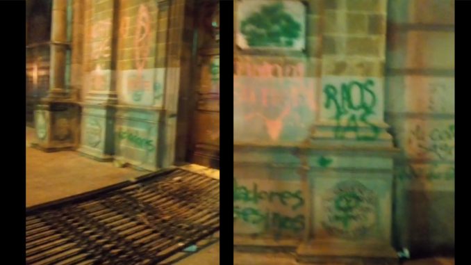 Denuncian que desadaptados vandalizaron una Iglesia en el centro de la ciudad Denuncian que desadaptados vandalizaron una Iglesia en el centro de la ciudad