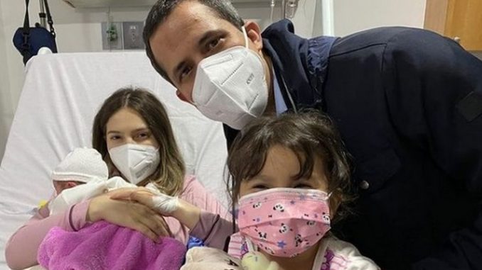 Juan Guaidó familia dos hijas