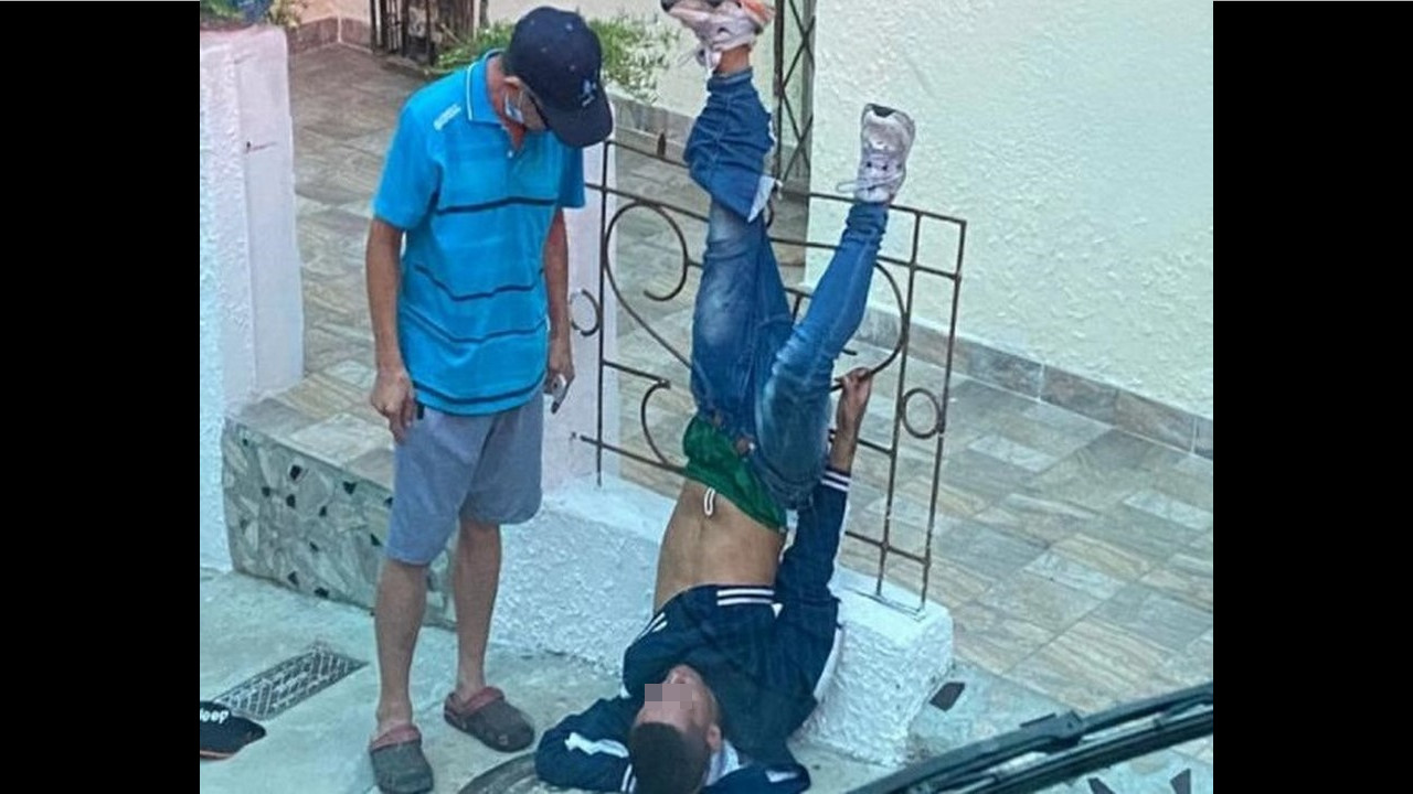 ¡Karma! Ladrón quedó atrapado de cabeza en una reja de una vivienda en Bucaramanga