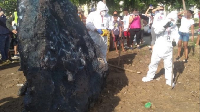 ¡No es un meteorito! Ya resolvieron el misterio de la piedra en Barranquilla ¡No es un meteorito! Ya resolvieron el misterio de la piedra en Barranquilla¡No es un meteorito! Ya resolvieron el misterio de la piedra en Barranquilla