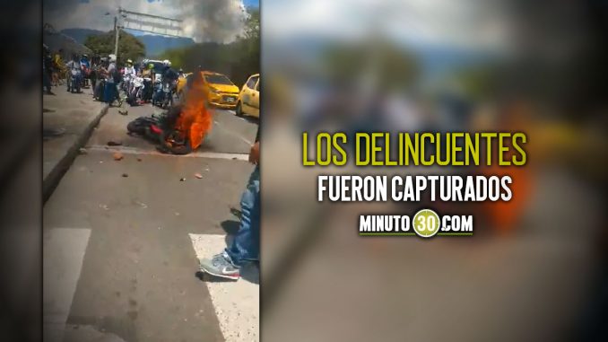 Que-final-tan-epico-Le-quemaron-la-moto-a-unos-ladrones-en-Belen belén