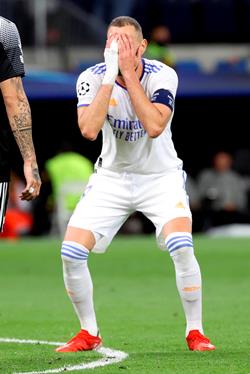 El Sheriff Tiraspol impone su ley 2 benzema