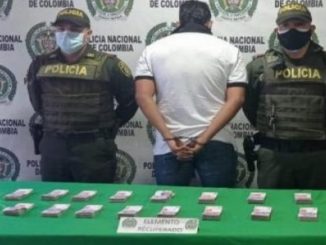 ¡Qué 'biblia'! Dijo que iba a comprar una casa y terminó robándose la plata 1 Dijo que iba a comprar una casa y terminó robándose la plata