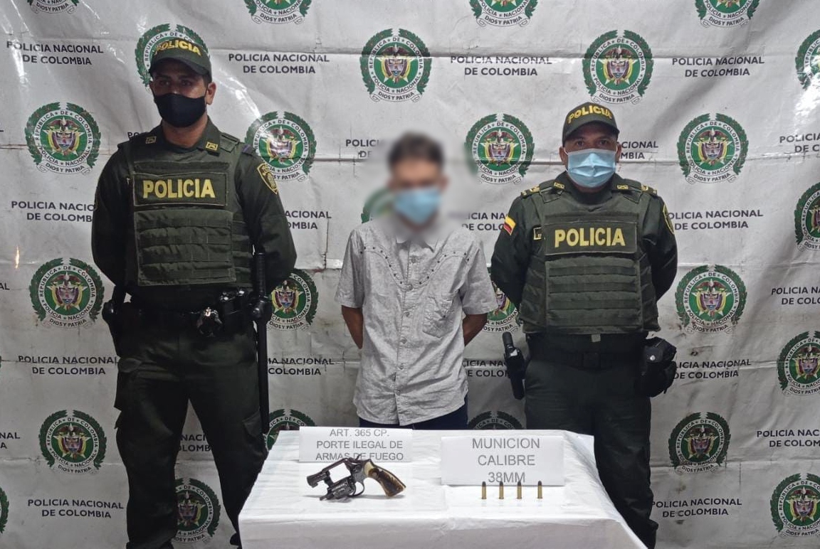 Capturado en El Peñol con un revólver