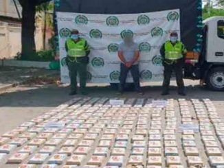 Lo capturaron tras hallarle una caleta con 221 paquetes de cocaína 1 carro caleta camion