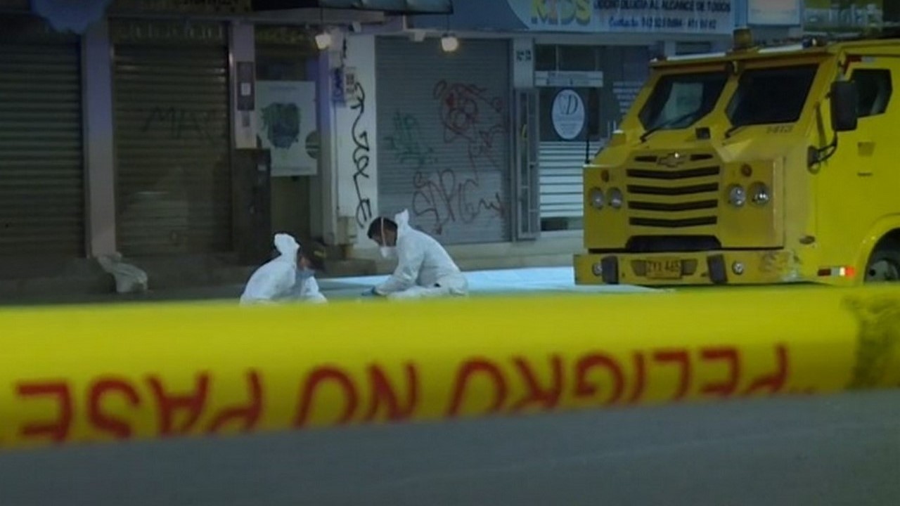 Carro de valores atropelló a un peatón y murió de inmediato