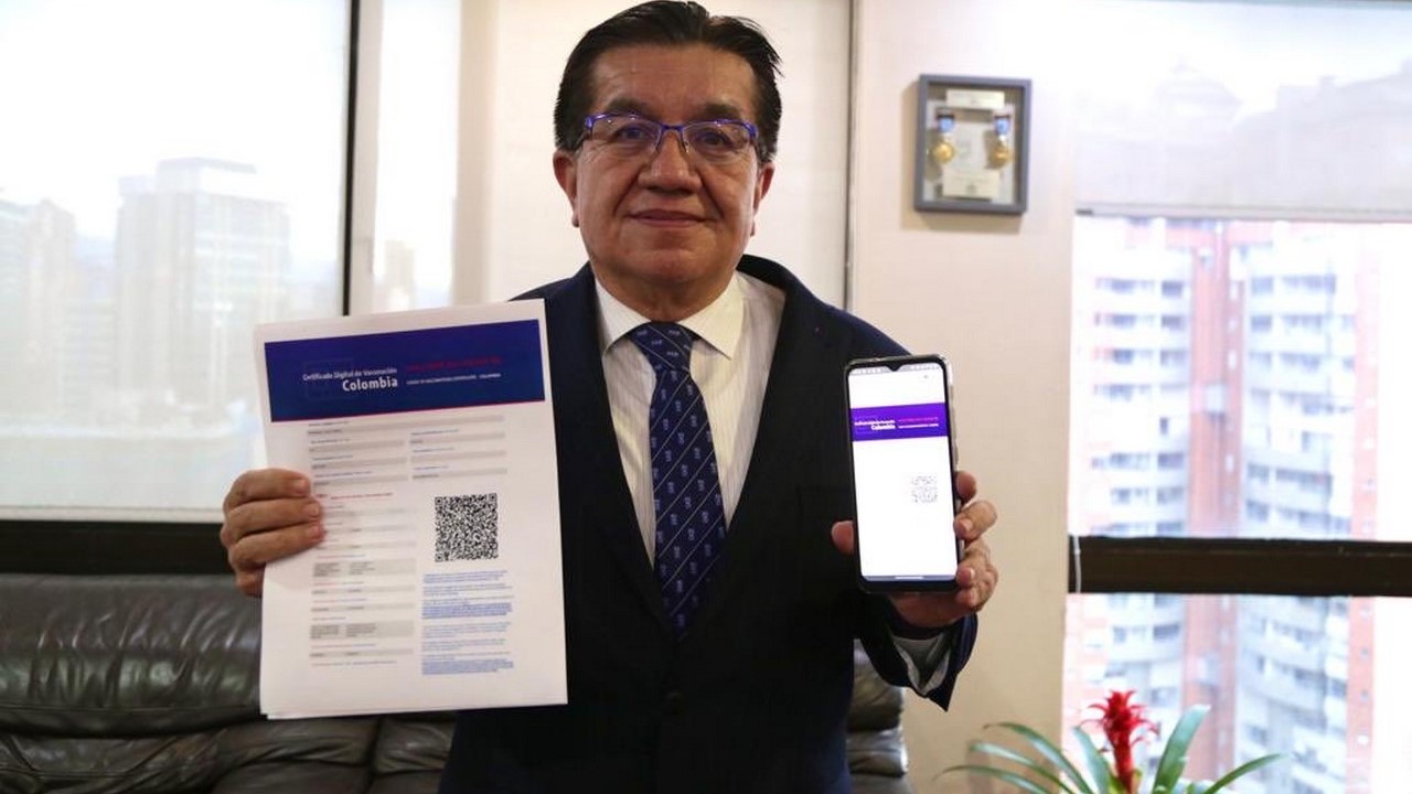 En 3 pasos podrá descargar certificado digital de vacunación