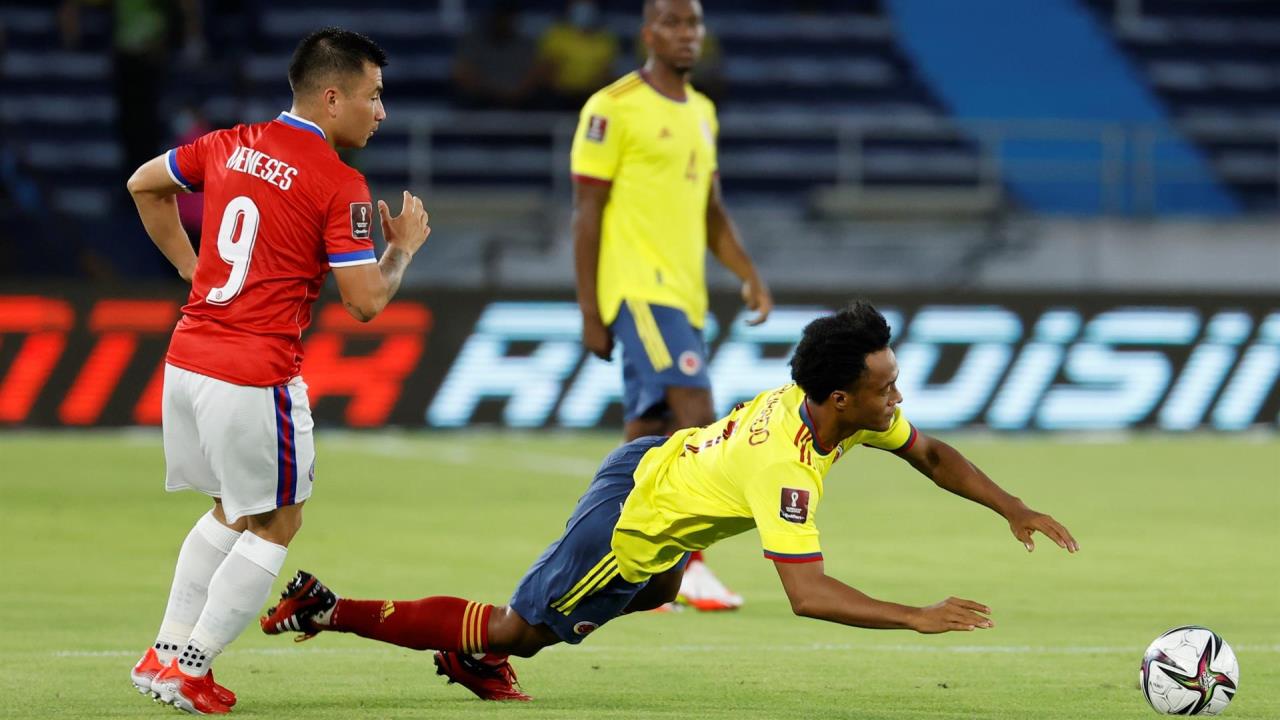FOTOS: Colombia vence a Chile con un Borja superlativo y alcanza a Ecuador 2 colombia chile
