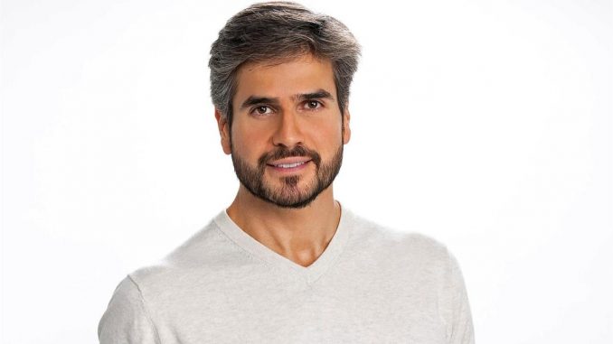 Fotografía sin fechar y cedida por Televisa, que muestra al actor Daniel Arenas mientras posa en una sesión. EFE/ Televisa Daniel Arenas