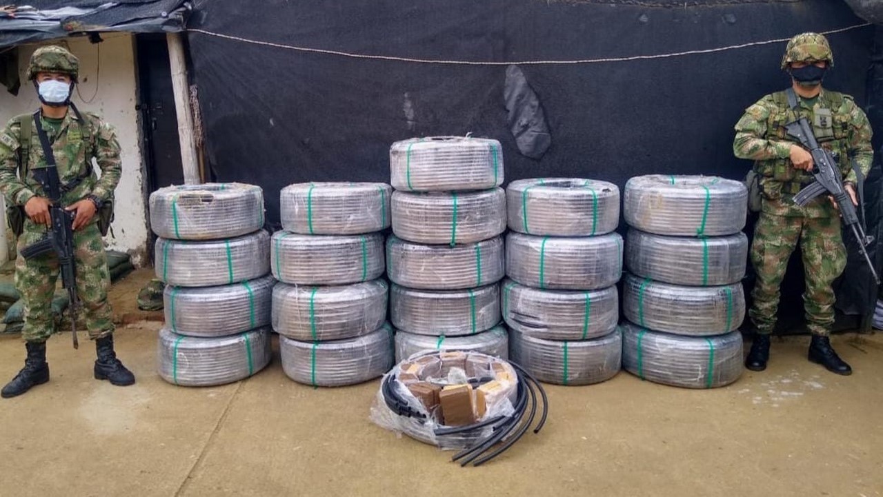 Camuflaron más de 400 kilogramos de marihuana en rollos de manguera