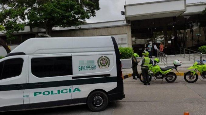 Delincuentes armados intimidaron y atracaron a diez docentes en Barranquilla Delincuentes armados intimidaron y atracaron a diez docentes en Barranquilla