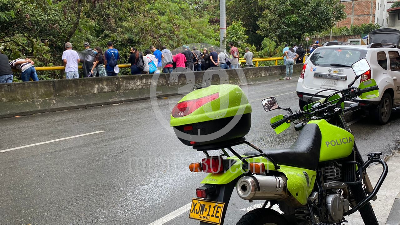 EN FOTOS: En una quebrada de Envigado hallaron el cuerpo de un adulto mayor 6 ENVIGADO