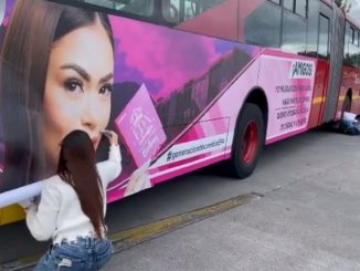 "Soy amiga de Transmilenio": Epa Colombia pegando publicidad en los buses 1 epa tranmilenio
