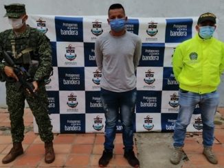¡Bien joven y con esas 'mañas'! Estaría extorsionando a contratista, pero lo cogieron 1 Estaría extorsionando a contratista, pero lo cogieron