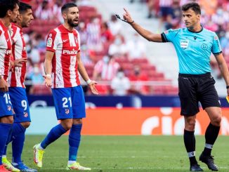 LaLiga denuncia insultos de aficionados al arbitro Gil Manzano en el Atlético-Athletic 1 gil manzano atletico de madrid