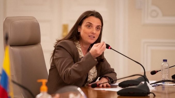 Karen Abudinen se va a presentar como víctima de caso Mintic Karen Abudinen se va a presentar como víctima de caso Mintic