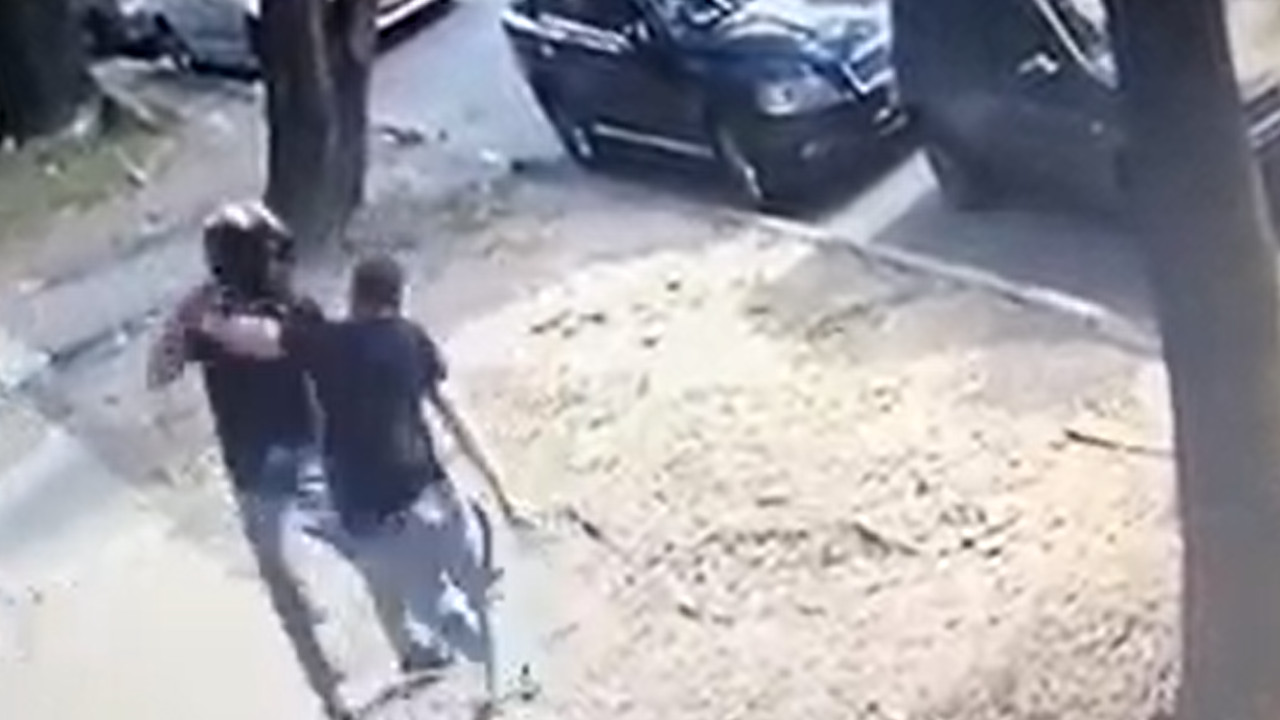 [Video] Ciudadano no se dejó quitar el celular de una 'rata' en Laureles