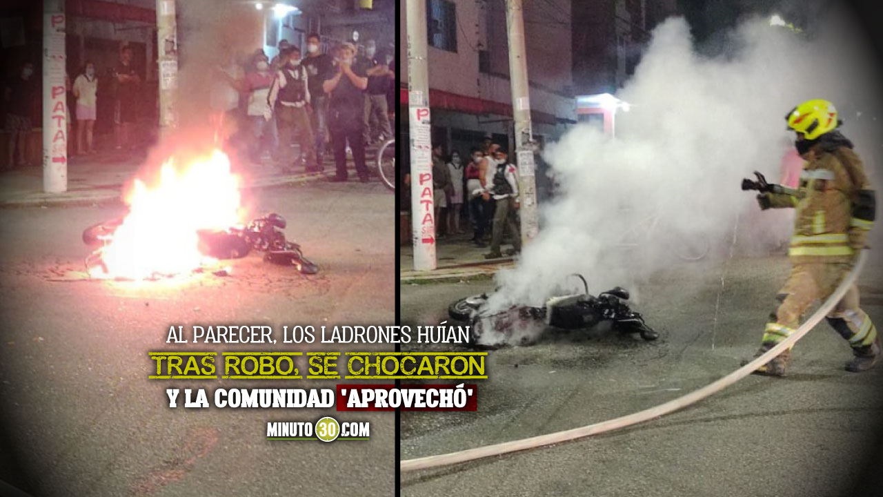 Le quemaron la moto a otros ladrones que se chocaron con un carro