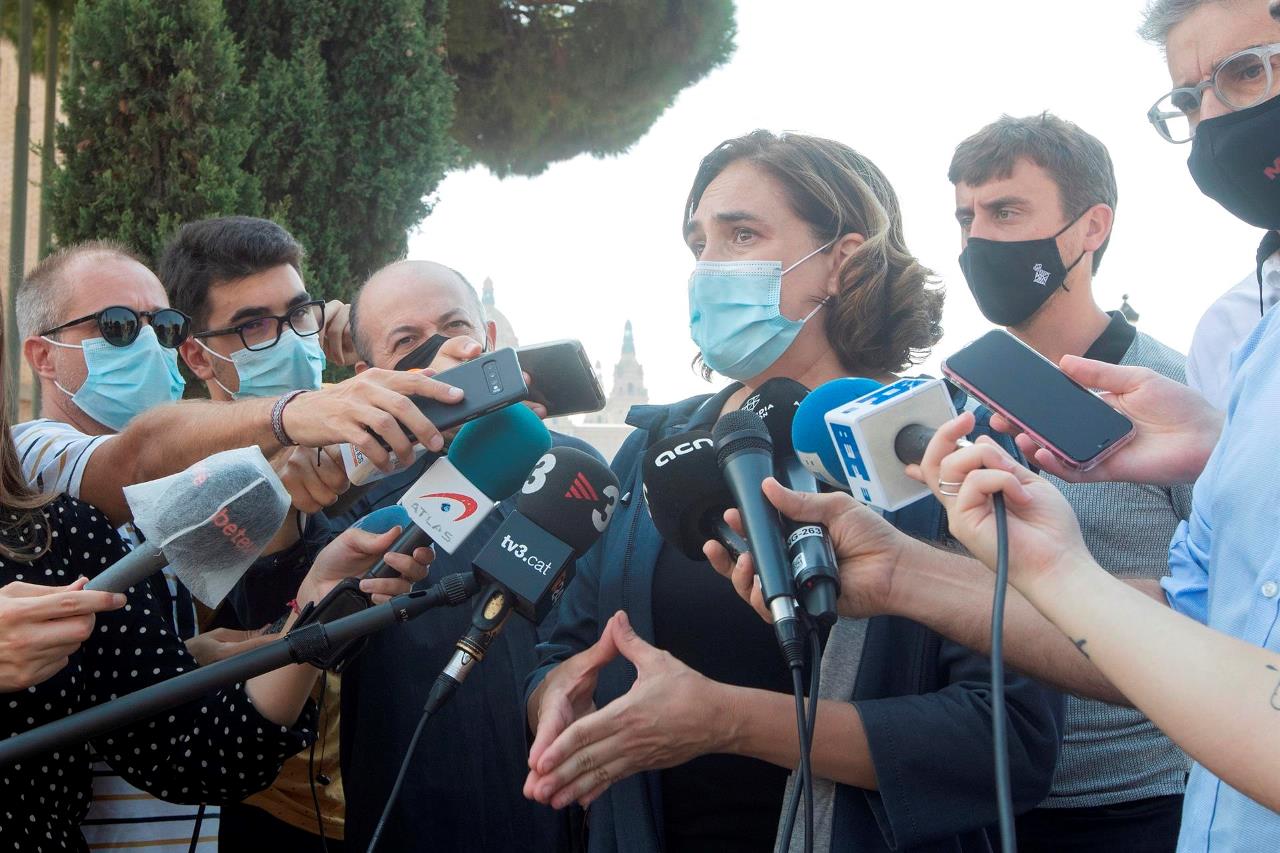 FOTOS: ¡40.000 asistentes! Macrofiesta en Barcelona deriva en vandalismo 1 macrofiesta barcelona2
