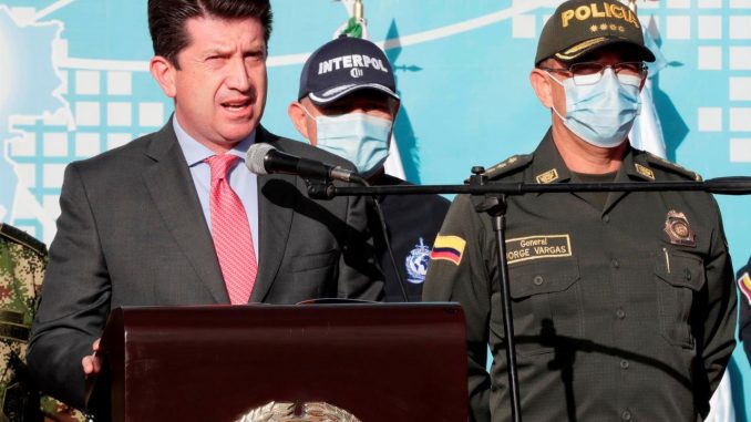 $300 millones de recompensa por alias 'Oscar' y 'Hugo' $300 millones de recompensa por alias 'Oscar' y 'Hugo'