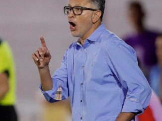 ¡Insultado y custodiado por el ESMAD! Así salió Osorio del Pascual Guerrero 1 Juan Carlos Osorio