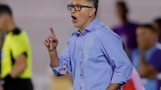 El entrenador del América de Cali, Juan Carlos Osorio, en una fotografía de archivo. EFE/Juan Ignacio Roncoroni Juan Carlos Osorio