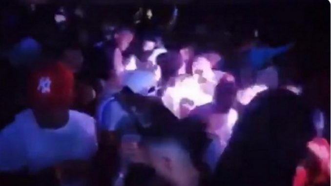 rumba fiesta discoteca tiroteo
