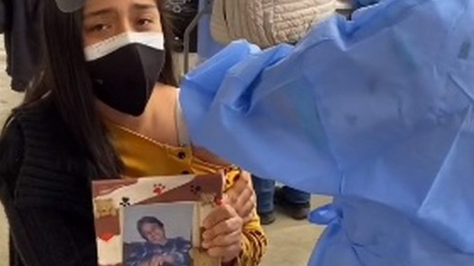 vacuna foto madre muerta covid