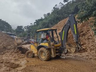 Paso a un carril en la vía que comunica a Hatillo – Cisneros 1 via hatillo cisneros
