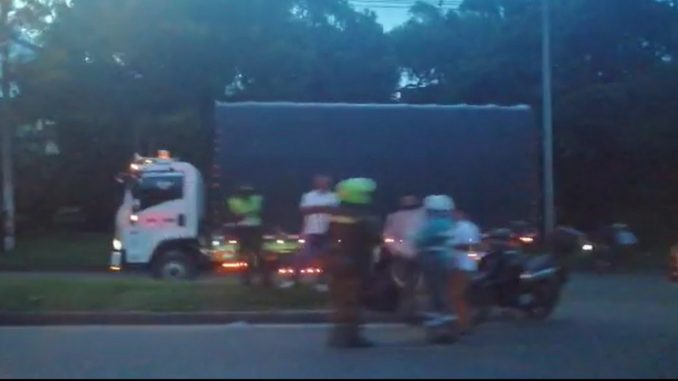 Se registró un accidente de tránsito en la Avenida Regional a la altura de la Calle Colombia Se registró un accidente de tránsito en la Avenida Regional a la altura de la Calle Colombia