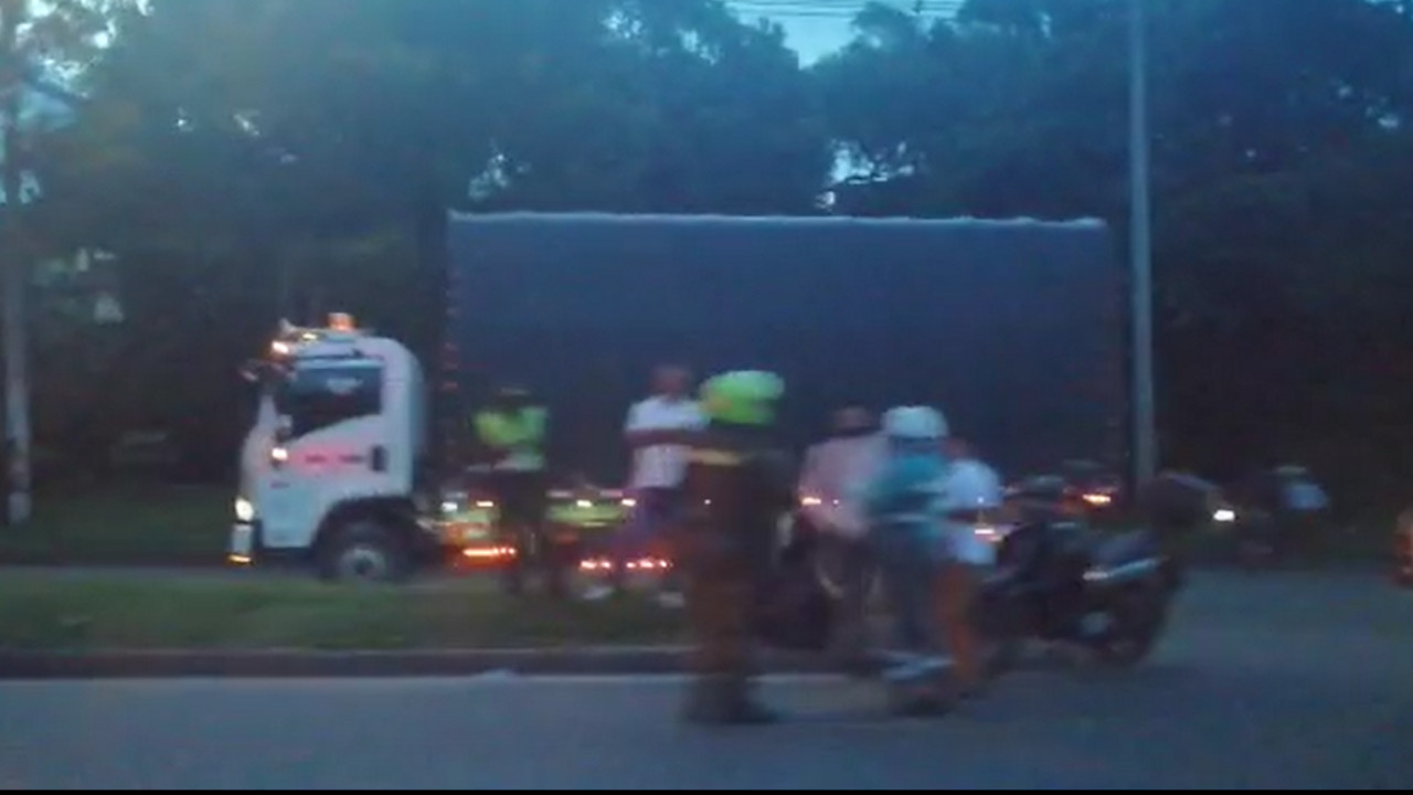 Se registró un accidente de tránsito en la Avenida Regional a la altura de la Calle Colombia