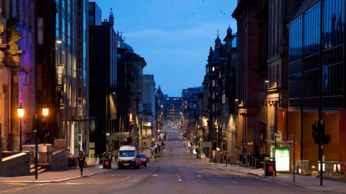 GLASGOW CUBRE CLIMATICA GLASGOW CUBRE CLIMATICA