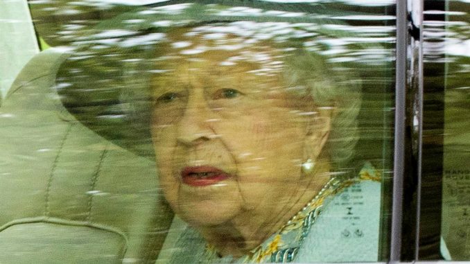 La reina Isabel II del Reino Unido, en una imagen de archivo. EFE/EPA/FACUNDO ARRIZABALAGA Isabel II